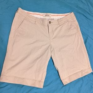Old Navy Perfect Burmuda size 14
